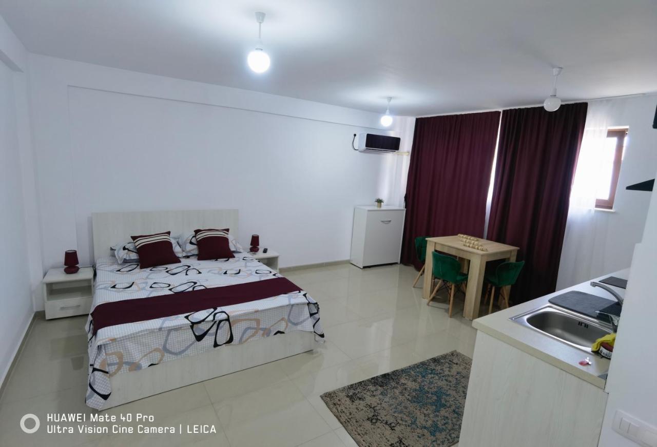 Garsoniera De La Mare Apartment Мангалия Екстериор снимка