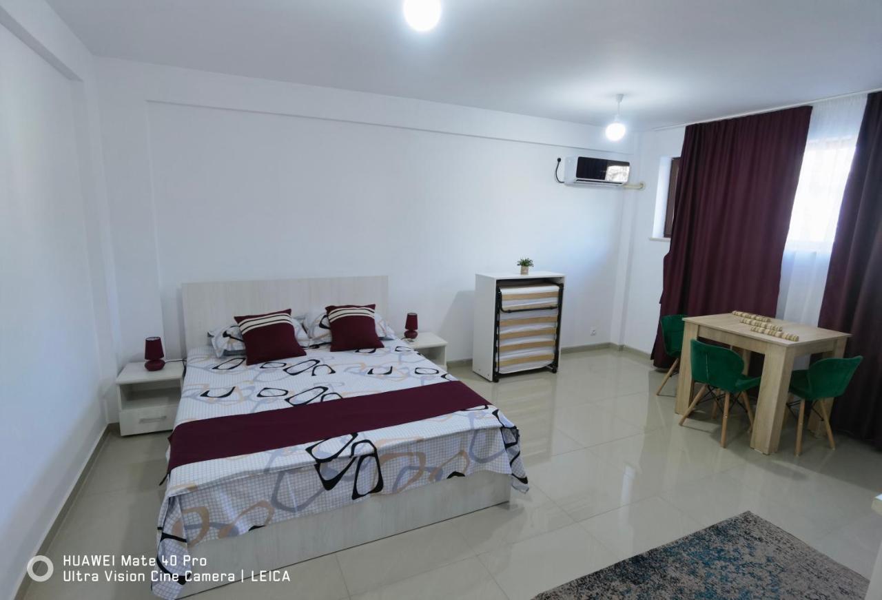 Garsoniera De La Mare Apartment Мангалия Екстериор снимка