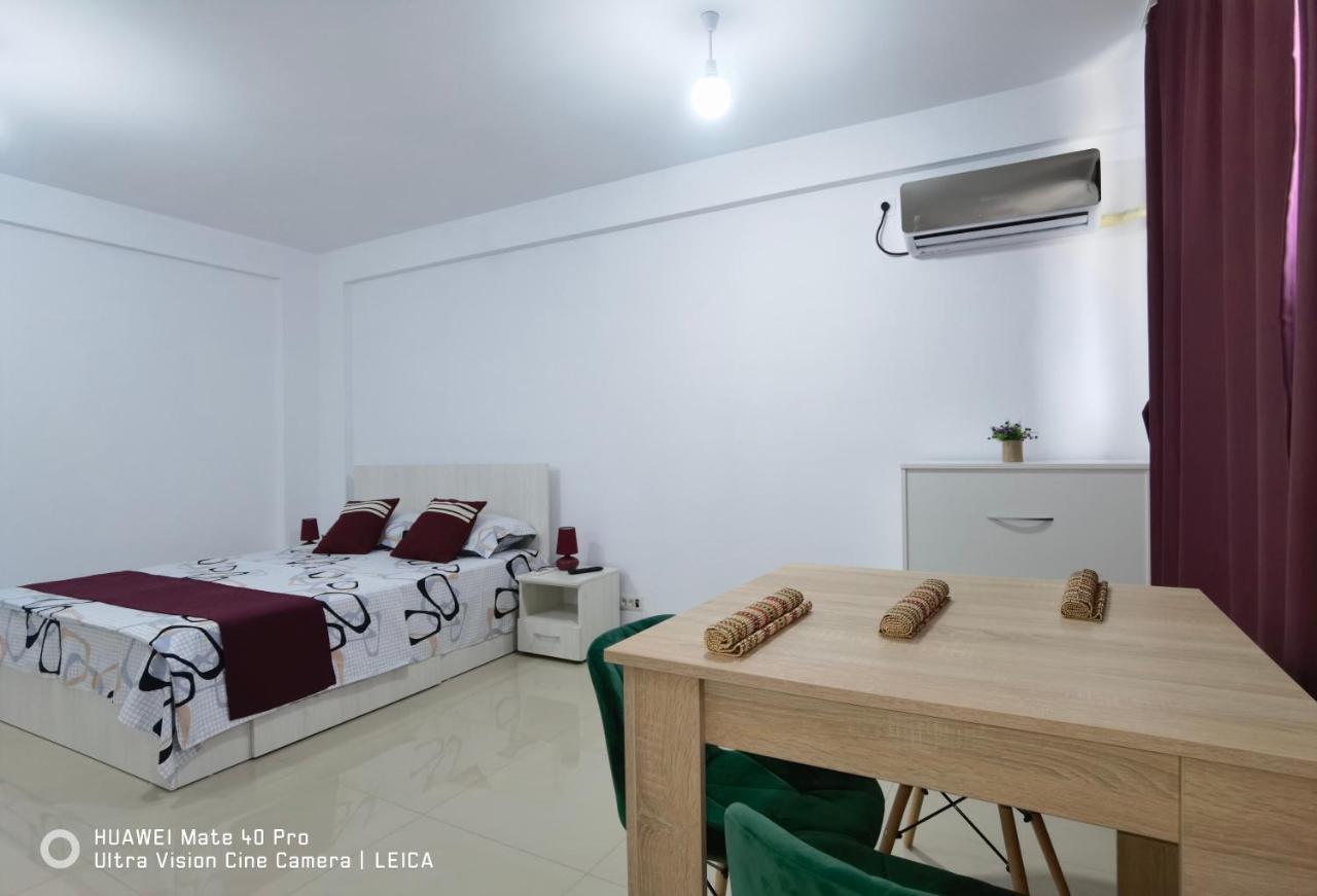 Garsoniera De La Mare Apartment Мангалия Екстериор снимка
